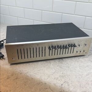 Vintage Realistic 10 Band Stereo Frequency Equalizer Model 31-2000A